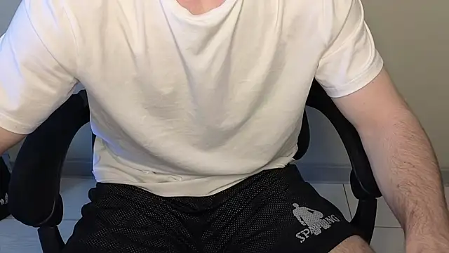 chantatummm online show from May 25, 2026, 1:43 pm