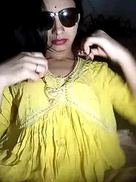 Rashmika Mandana online show from April 30, 2026, 8:57 pm