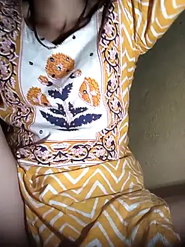 Rashmika Mandana online show from March 27, 2026, 7:04 pm