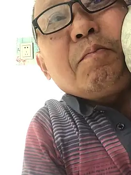 Snapshot of yaocaobi8 chatting on April 15, 2026, 5:24 am yaocaobi8 online show from April 15, 2026, 5:24 am