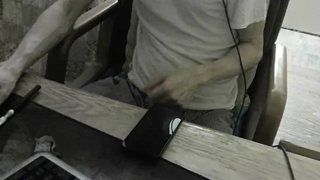 Snapshot of FiSTALiTY chatting on April 9, 2026, 8:31 am FiSTALiTY online show from April 9, 2026, 8:31 am