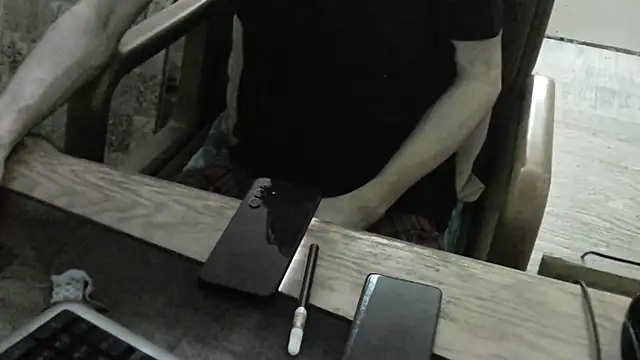 Snapshot of FiSTALiTY chatting on April 7, 2026, 9:22 am FiSTALiTY online show from April 7, 2026, 9:22 am