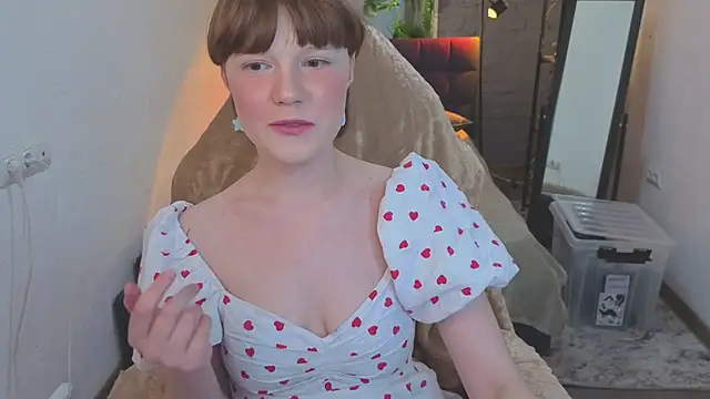 Snapshot of _DreamLuna1_ chatting on March 24, 2026, 1:44 pm DreamLuna1 online show from March 24, 2026, 1:44 pm