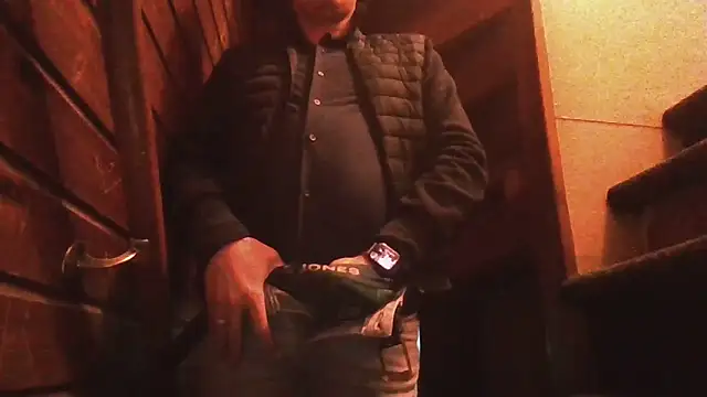 Snapshot of blondeguay chatting on February 24, 2026, 12:50 pm blondeguay online show from February 24, 2026, 12:50 pm