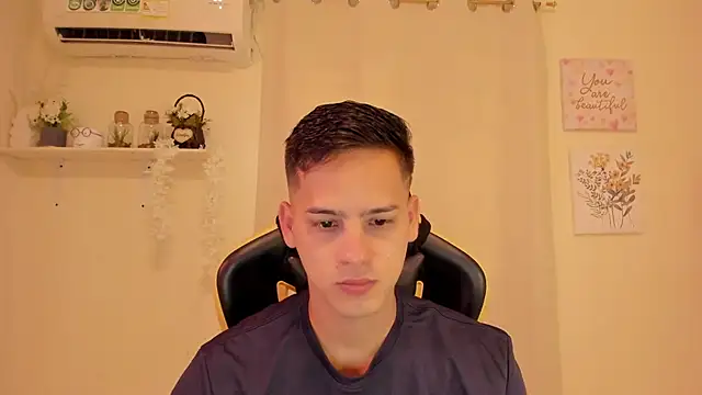 sexy andres01 online show from March 7, 2026, 1:16 pm