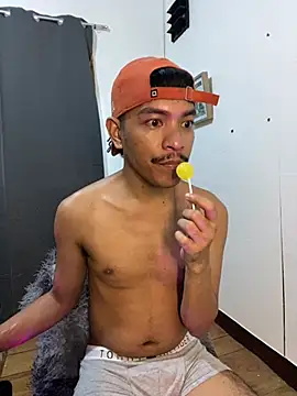 asian darlingcummersxXx online show from July 9, 2026, 4:57 am