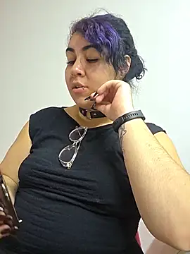 Snapshot of lilith_velvet_ chatting on June 4, 2026, 2:00 pm lilith velvet online show from June 4, 2026, 2:00 pm