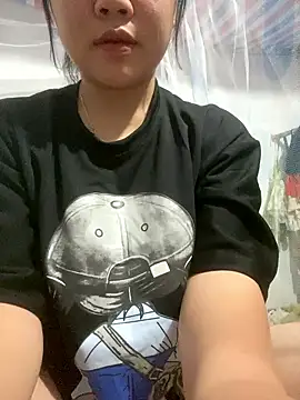 longnu99 online show from March 9, 2026, 3:59 pm