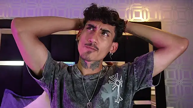 Snapshot of Dark_Eros_ chatting on March 14, 2026, 7:42 pm Dark Eros online show from March 14, 2026, 7:42 pm