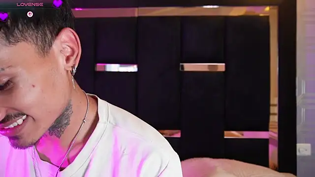 Snapshot of Dark_Eros_ chatting on March 16, 2026, 7:38 pm Dark Eros online show from March 16, 2026, 7:38 pm