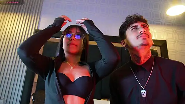 Snapshot of Dark_Eros_ chatting on March 22, 2026, 3:21 am Dark Eros online show from March 22, 2026, 3:21 am