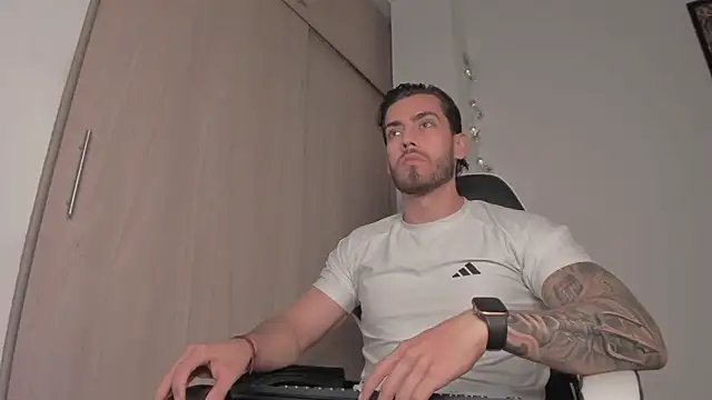 Axel  Blaze online show from March 24, 2026, 12:16 pm