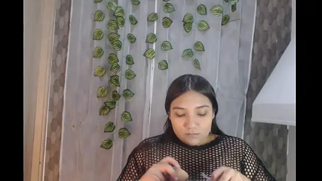 anyela donecm online show from May 6, 2026, 7:51 pm