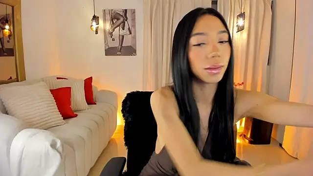 IsabellaLux  online show from May 19, 2026, 3:08 pm