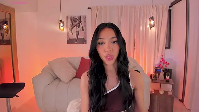 IsabellaLux  online show from April 23, 2026, 3:46 pm