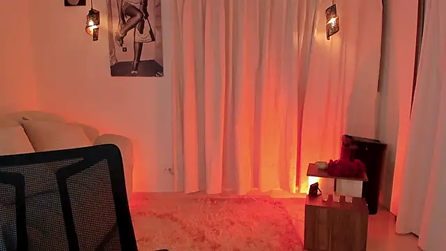 IsabellaLux  online show from June 18, 2026, 5:29 pm
