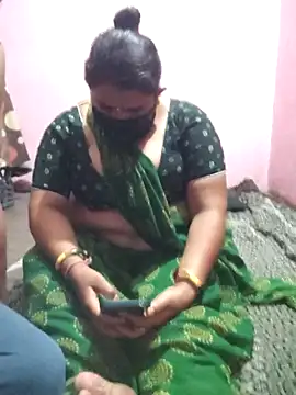 gujjuhotcouple online show from April 21, 2026, 5:41 pm