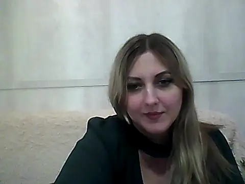 Snapshot of Sweet-Pixie chatting on March 3, 2026, 3:19 pm Sweet-Pixie online show from March 3, 2026, 3:19 pm