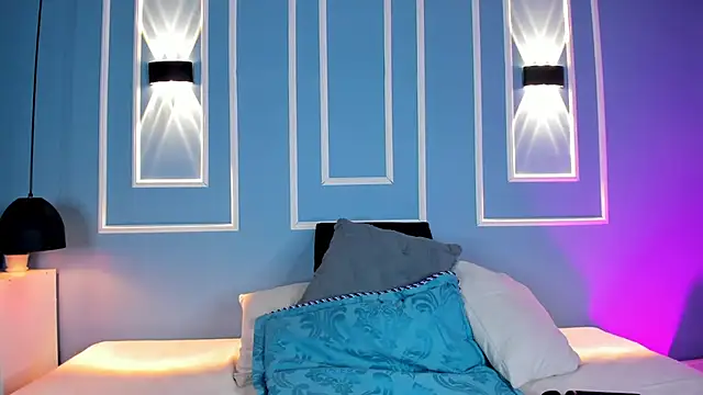 Snapshot of Lore_evans chatting on April 9, 2026, 9:21 pm Lore evans online show from April 9, 2026, 9:21 pm