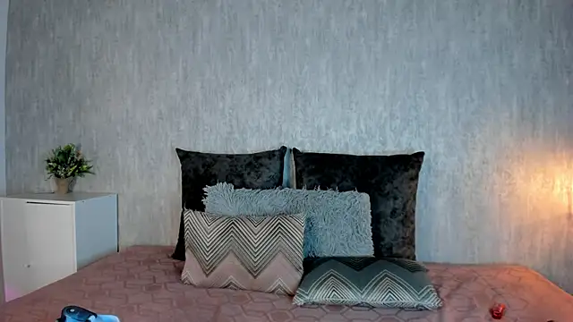 Snapshot of Lore_evans chatting on March 25, 2026, 9:57 pm Lore evans online show from March 25, 2026, 9:57 pm