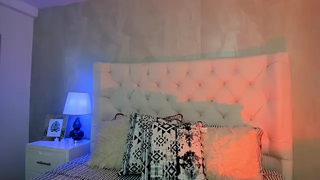 Ivi jones  online show from March 31, 2026, 7:16 pm