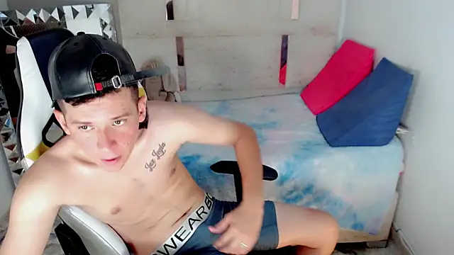 Snapshot of Stevan_andrez_ chatting on February 25, 2026, 1:11 pm Stevan andrez online show from February 25, 2026, 1:11 pm