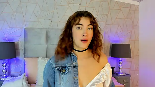 Scarlet 22  online show from March 28, 2026, 8:32 pm