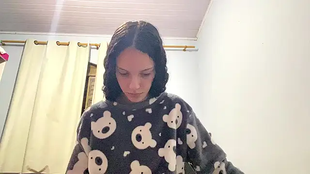 IvyDesirer online show from March 29, 2026, 2:13 am