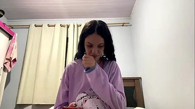 IvyDesirer online show from March 13, 2026, 2:27 am