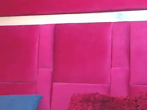 Snapshot of TiffannyValentine chatting on April 23, 2026, 3:24 am TiffannyValentine online show from April 23, 2026, 3:24 am