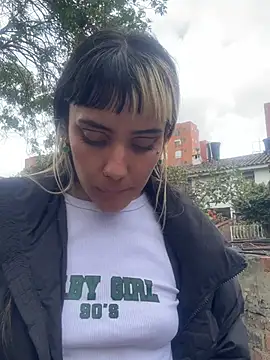 Sara 92 online show from May 12, 2026, 4:46 pm
