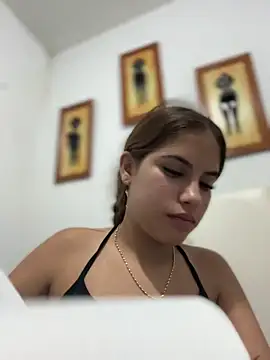 Snapshot of MiluRossee chatting on March 20, 2026, 4:46 am MiluRossee online show from March 20, 2026, 4:46 am