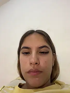 Snapshot of MiluRossee chatting on March 10, 2026, 4:49 am MiluRossee online show from March 10, 2026, 4:49 am