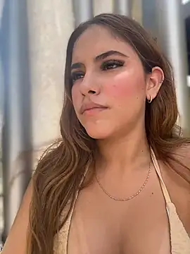 Snapshot of MiluRossee chatting on March 4, 2026, 8:05 pm MiluRossee online show from March 4, 2026, 8:05 pm