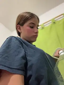 Snapshot of MiluRossee chatting on March 18, 2026, 10:29 am MiluRossee online show from March 18, 2026, 10:29 am