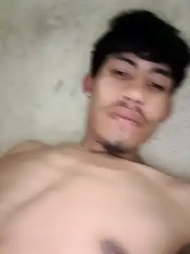 FanlikeSaxist online show from April 9, 2026, 12:01 am