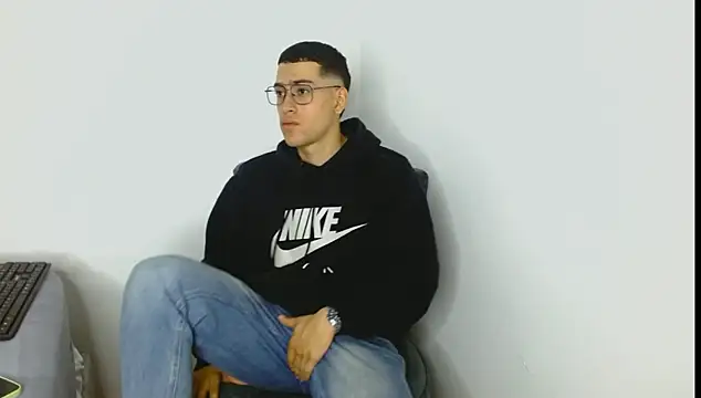 oliver   saint online show from March 12, 2026, 11:09 pm