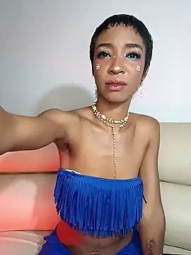 Snapshot of TinnaPeyton chatting on May 17, 2026, 12:10 am TinnaPeyton online show from May 17, 2026, 12:10 am