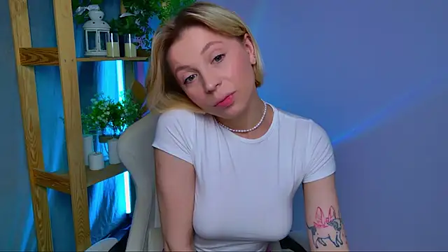 Snapshot of BalerinaCappuccino_ chatting on March 4, 2026, 5:26 am BalerinaCappuccino online show from March 4, 2026, 5:26 am