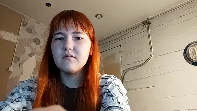 Snapshot of DinaFirebird chatting on March 19, 2026, 4:12 am DinaFirebird online show from March 19, 2026, 4:12 am