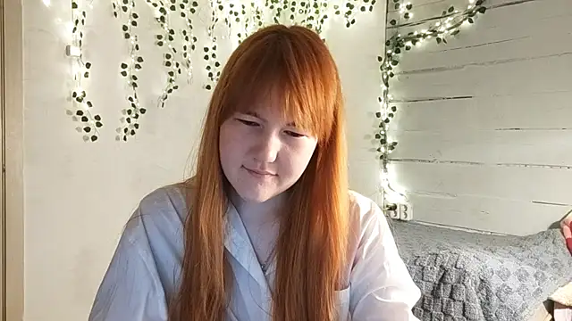 Snapshot of DinaFirebird chatting on April 13, 2026, 4:27 am DinaFirebird online show from April 13, 2026, 4:27 am