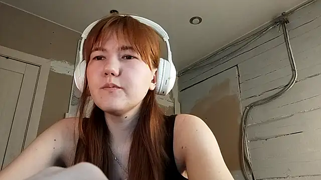 Snapshot of DinaFirebird chatting on March 5, 2026, 4:09 am DinaFirebird online show from March 5, 2026, 4:09 am