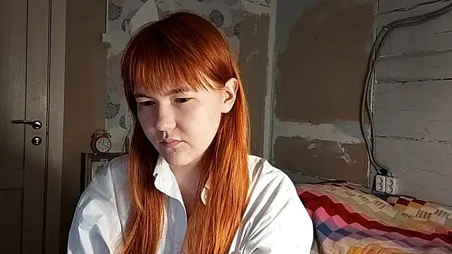 Snapshot of DinaFirebird chatting on March 23, 2026, 5:18 am DinaFirebird online show from March 23, 2026, 5:18 am