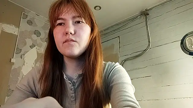 Snapshot of DinaFirebird chatting on March 13, 2026, 4:39 am DinaFirebird online show from March 13, 2026, 4:39 am