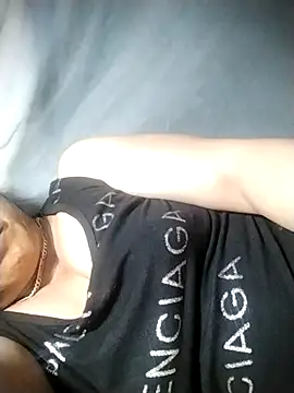 Snapshot of Lucie_Fuzk chatting on April 7, 2026, 9:16 pm Lucie Fuzk online show from April 7, 2026, 9:16 pm