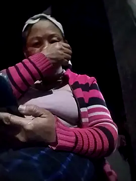 Snapshot of Lucie_Fuzk chatting on March 22, 2026, 12:18 pm Lucie Fuzk online show from March 22, 2026, 12:18 pm