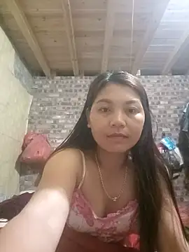 Linhna20 online show from March 27, 2026, 7:37 pm
