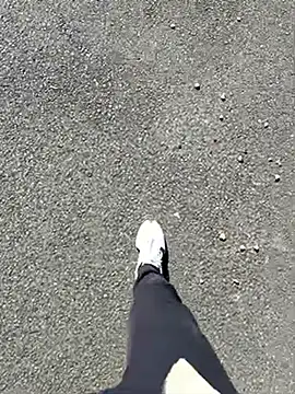 Snapshot of portostrip chatting on April 7, 2026, 12:40 pm portostrip online show from April 7, 2026, 12:40 pm