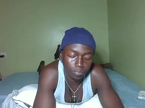 darkerberryguy online show from April 24, 2026, 9:44 am