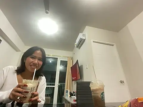 yassiestar online show from March 9, 2026, 5:38 pm